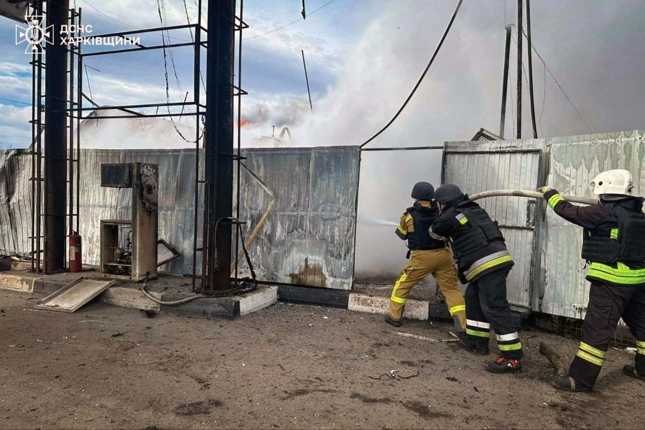Вогняний удар по Золочеву: на Харківщині через атаку дрона спалахнула нафтобаза