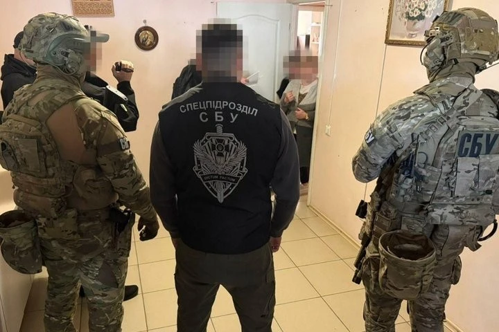 У Харкові накрили аптечну схему з продажем наркотичних препаратів і відправленням по всій країні