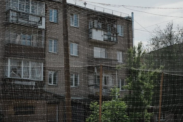 Ізюм адаптується до воєнних реалій: від кав’ярень під антидроновими сітками до нових бізнесів