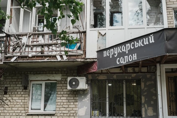 Ізюм адаптується до воєнних реалій: від кав’ярень під антидроновими сітками до нових бізнесів