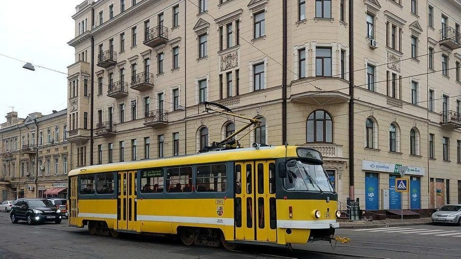 Трамвайне сполучення на Салтівці повністю відновлено Трамвайне сполучення на Салтівці повністю відновлено